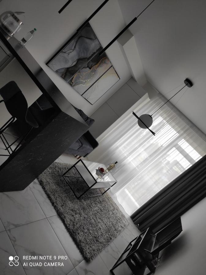 New Modern Apartment Úzhgorod Exterior foto